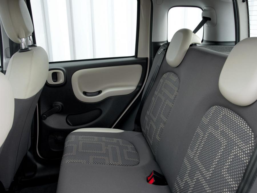  Fiat Panda Trekking 2013 года  (UK) (фото 3 из 14)